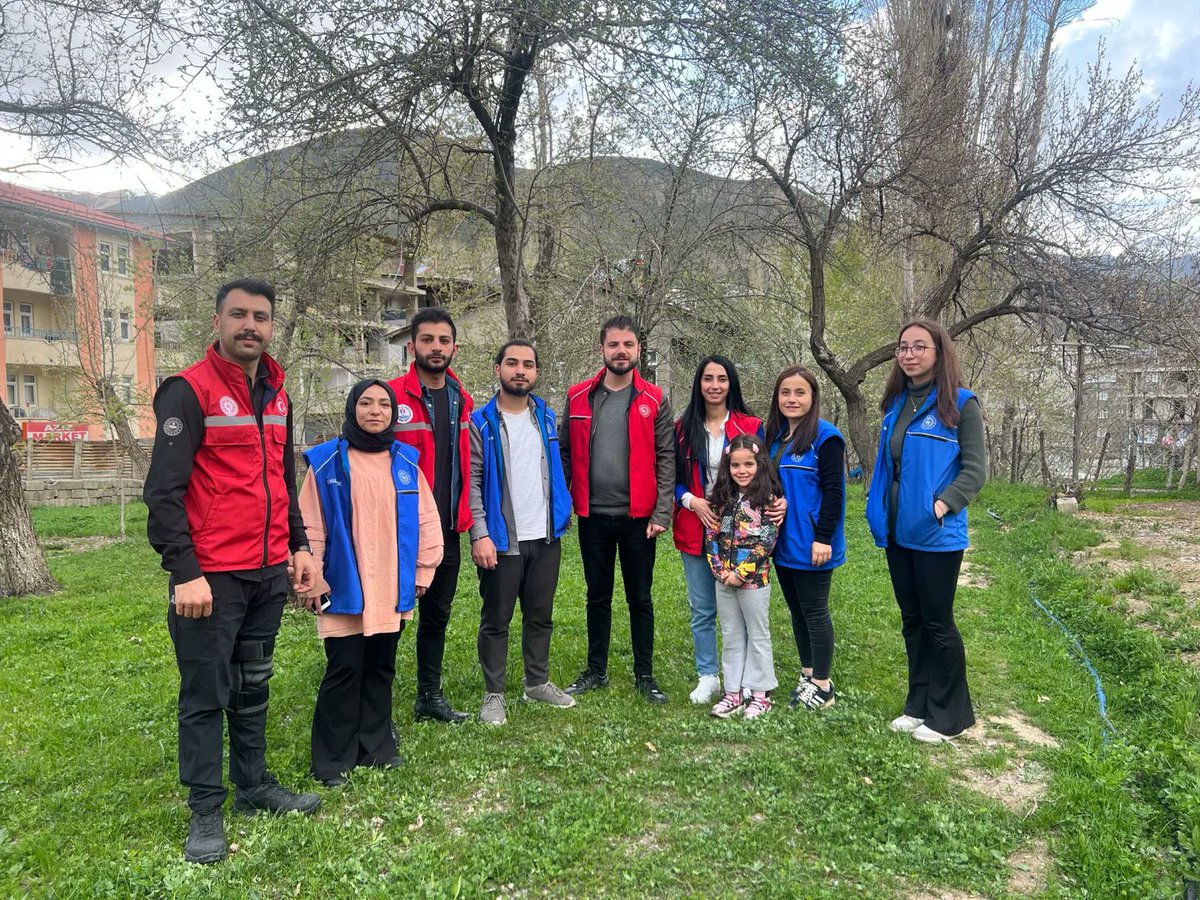 damlahakkari's tweet photo. Ramazan ayı boyunca yürüttüğümüz Sofradan Kalbe projemizin bu yılda sonuna geldik. Bu süreçte bizlere destek olan, beraber yol gönüllüdaşlarımıza ve işletmemize teşekkür ederiz 🥰🥳
@DamlaVolunteers @gsb_eak @gonullufed
#sofradankalbe https://t.co/z97tmz3yYa