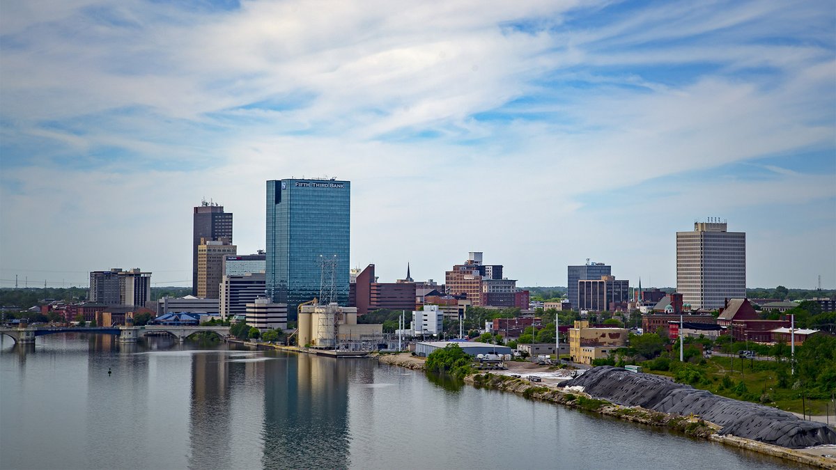 TheOnion's tweet image. Lifestyle That 95% Of World Population Could Never Achieve Rejected For Being In Toledo bit.ly/3MXSvIW