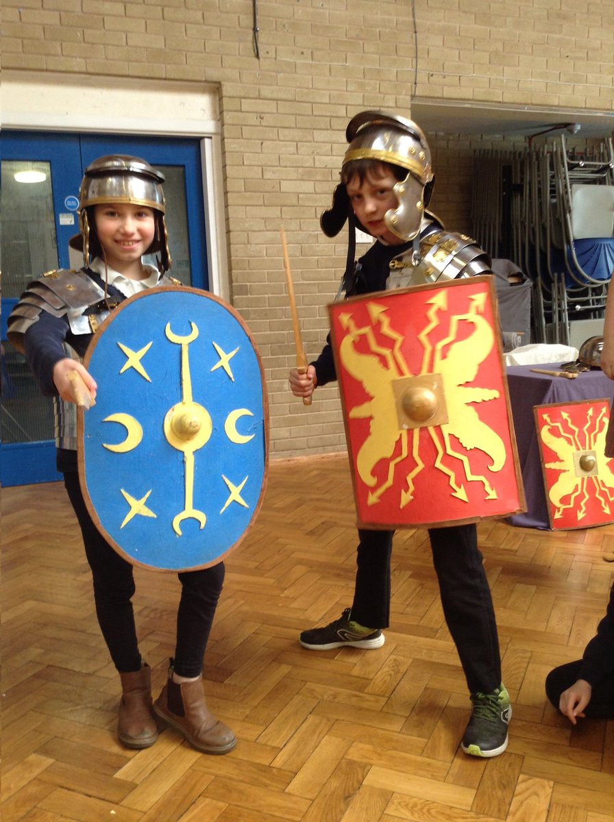clifford_all's tweet photo. The Year 4s had a fantastic time learning about the Romans today! They looked at lots of artefacts, played Roman games and learned about life in Roman Britain. @HistoryVan https://t.co/HApQBrVYs2