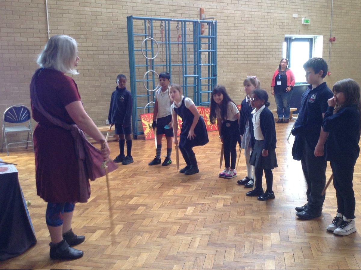 clifford_all's tweet photo. The Year 4s had a fantastic time learning about the Romans today! They looked at lots of artefacts, played Roman games and learned about life in Roman Britain. @HistoryVan https://t.co/HApQBrVYs2