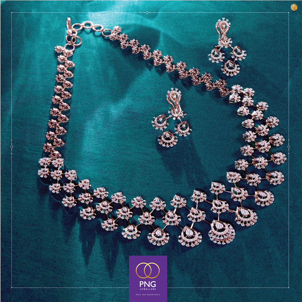 PNGJewellers's tweet photo. Add a layer of sheen wherever you go with this glittering diamond necklace which will leave you spellbound. Now illuminate a part of you with Ina!
.
.
.
.
.
#inacollection #diamonds #necklacedesigns #necklacelove #luxury #classy #newlook #pngjewellers https://t.co/SLSHvdmRfd