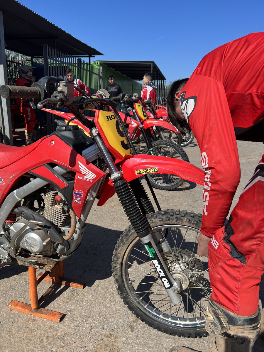 vocedcardiff's tweet image. What a productive and fun day at Cardiff Motocross Track! ☀️🏍️ Our talented students were busy completing maintenance tasks with ease and also got to practice their motocross skills on the track. Thanks for all your hard work and dedication! 👏 #motox @YBCBridgend @CathaysHigh
