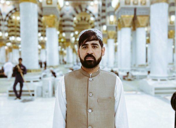 DrMTsediq's tweet photo. مطیع الله ویسا پریږدﺉ چي دخپلې کورنۍ سره یو ځای داختر خوښي ولمانځي،ویسا دهیڅ چا خوښي نه ده غمجنه کړې،ددوئ فاميل دي هم خوښي ولمانځي
#FreeMatiullahWesaSoon https://t.co/UkxzsqiCSg