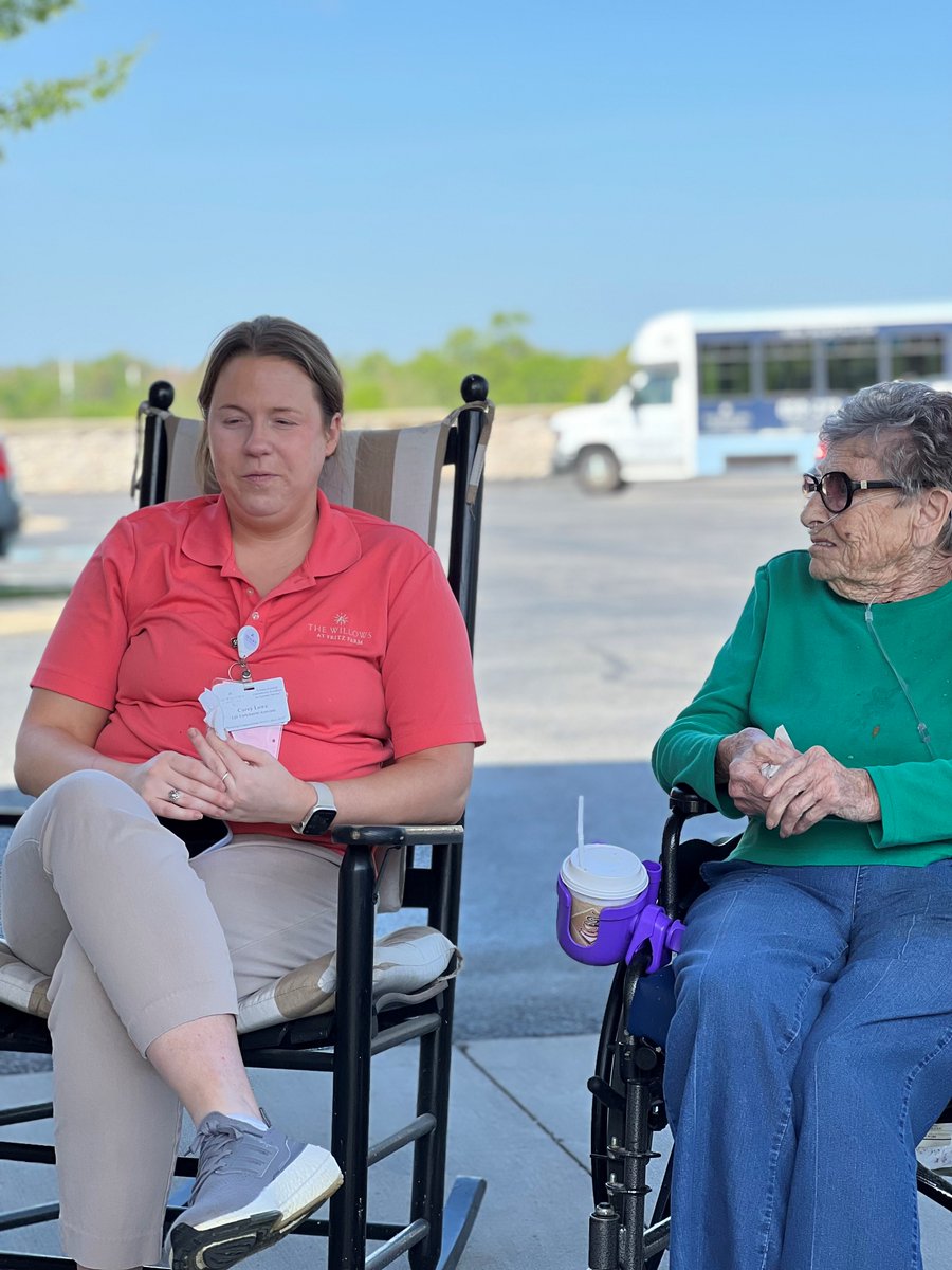 WillowsatFF's tweet photo. Beautiful day for porch sitting and conversations!  #TeamTrilogy #WillowsAtFritzFarm #WhereFamilyComesToLive #SeniorLivingLexington https://t.co/V3T1AJr1DH