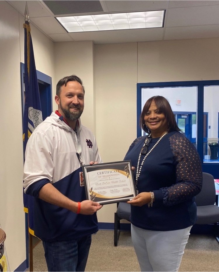 ndms_griffins's tweet photo. Special shout out to NDMS for being recognized for our outstanding participation in DPSB school Wellness Week! Great day to be a Griffin! #GriffinStrong #GriffinPride #wellnessweek2023 #DeSotoStrong #TheDeSotoDifference https://t.co/0hAlp36VpA