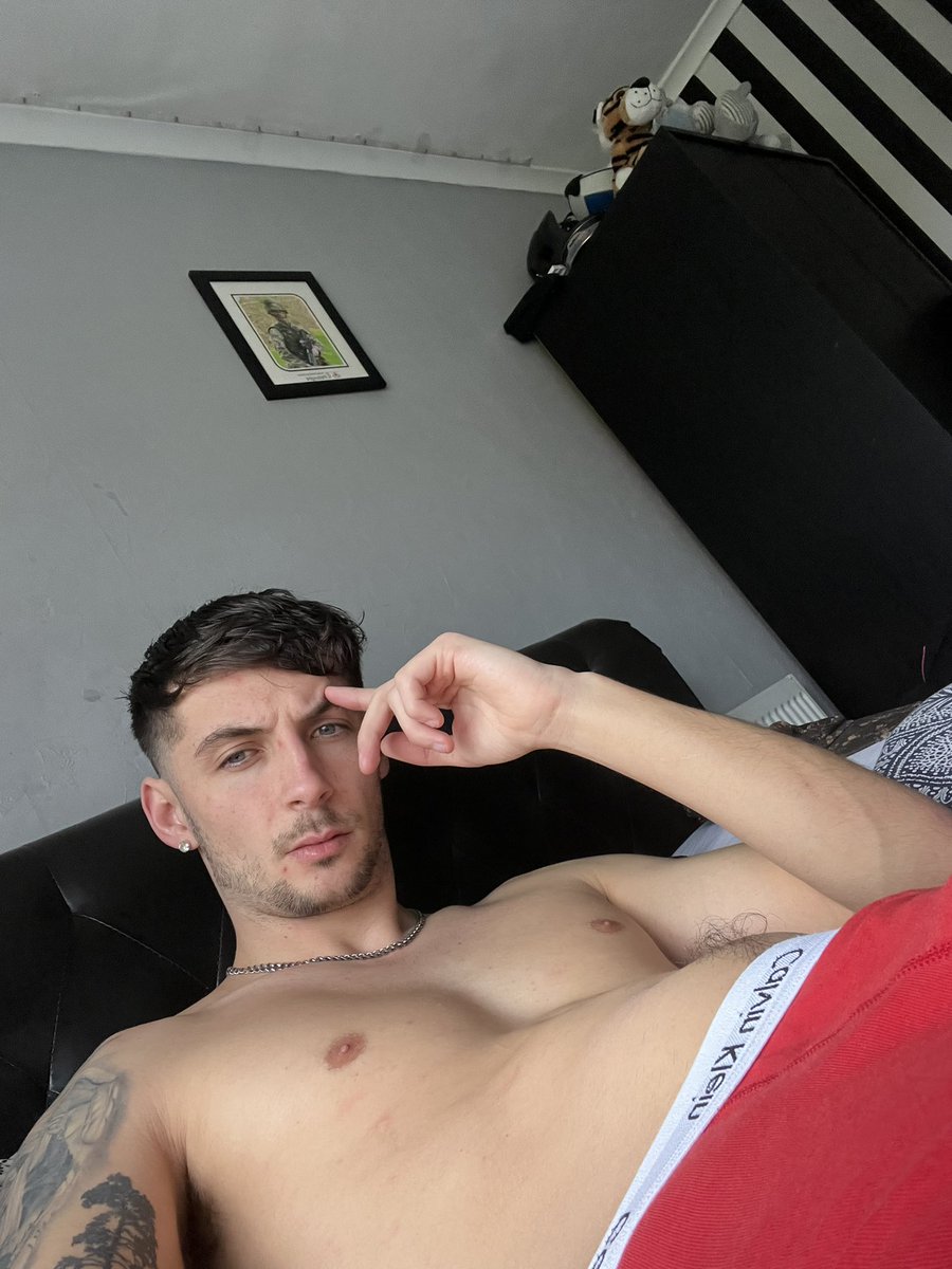 BenRookeOF's tweet photo. 65% discount 🔥 in my Onlyfans 😈
👉 https://t.co/rqjBmmGCP7 https://t.co/lpuI9jugVH