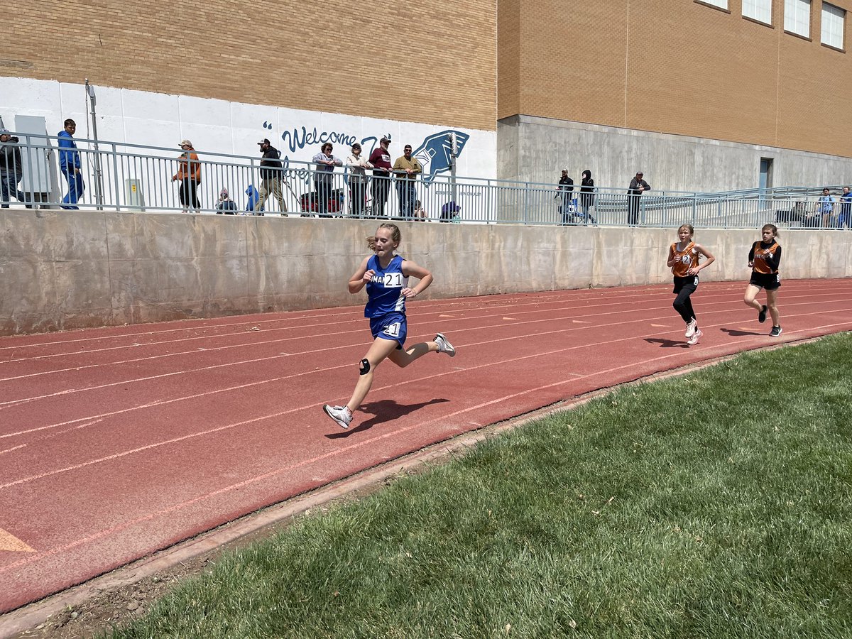 comanche_track's tweet photo. Ivy Harmon wins the 8th girls 3200 here in Cimarron!! @ComancheCoyote https://t.co/tn2nTwb7KS