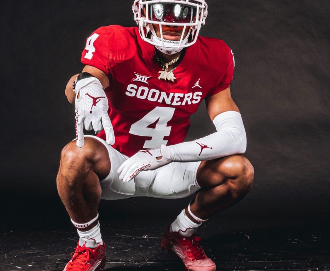 rickalous88's tweet image. The amount of Momentum the Oklahoma Sooners are picking up headed into this years spring game is insane! I was hoping to get 2 or 3 commitments and enjoy a great spring game. Now the ball is rolling down hill and I hope it doesn’t stop anytime soon! #boomer #24k #SpringGame23