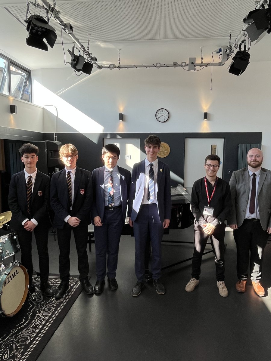 Our music scholars enjoyed a fantastic lunchtime recital given by international soloists Armand Djikoloum (oboe) and Iyad Sughayer (piano) followed by a piano masterclass for four of our students. All students did themselves extremely proud and Iyad was impressed by the standard.