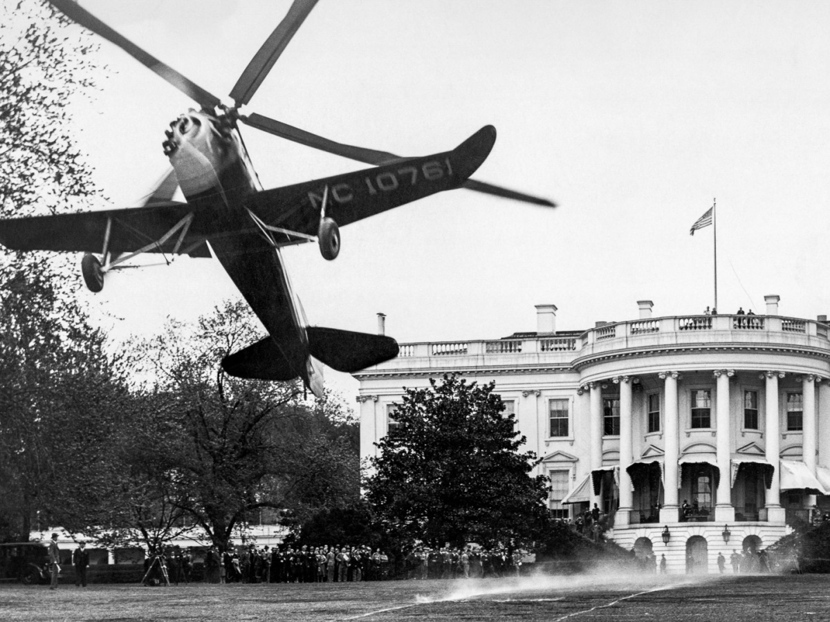 NatlAero's tweet photo. #OTD in 1931, President Herbert Hoover presented the 1930 #CollierTrophy to Harold F. Pitcairn and his associates for "development and application of the autogiro." James G. Ray piloted the aircraft, both landing and taking off on the White House lawn. https://t.co/6d94hmer1c