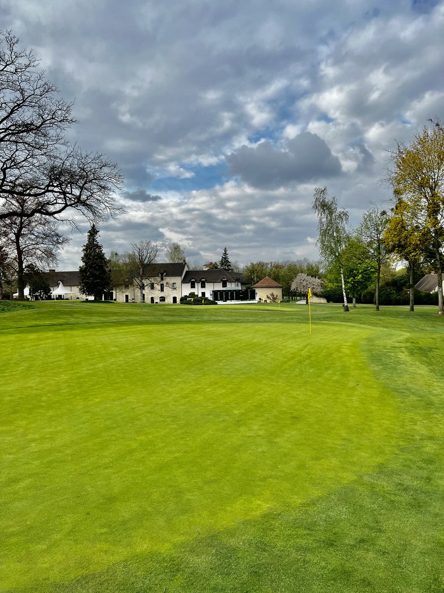 troj75's tweet photo. #grandprix #golf #isleadam https://t.co/wTKwucn0cD