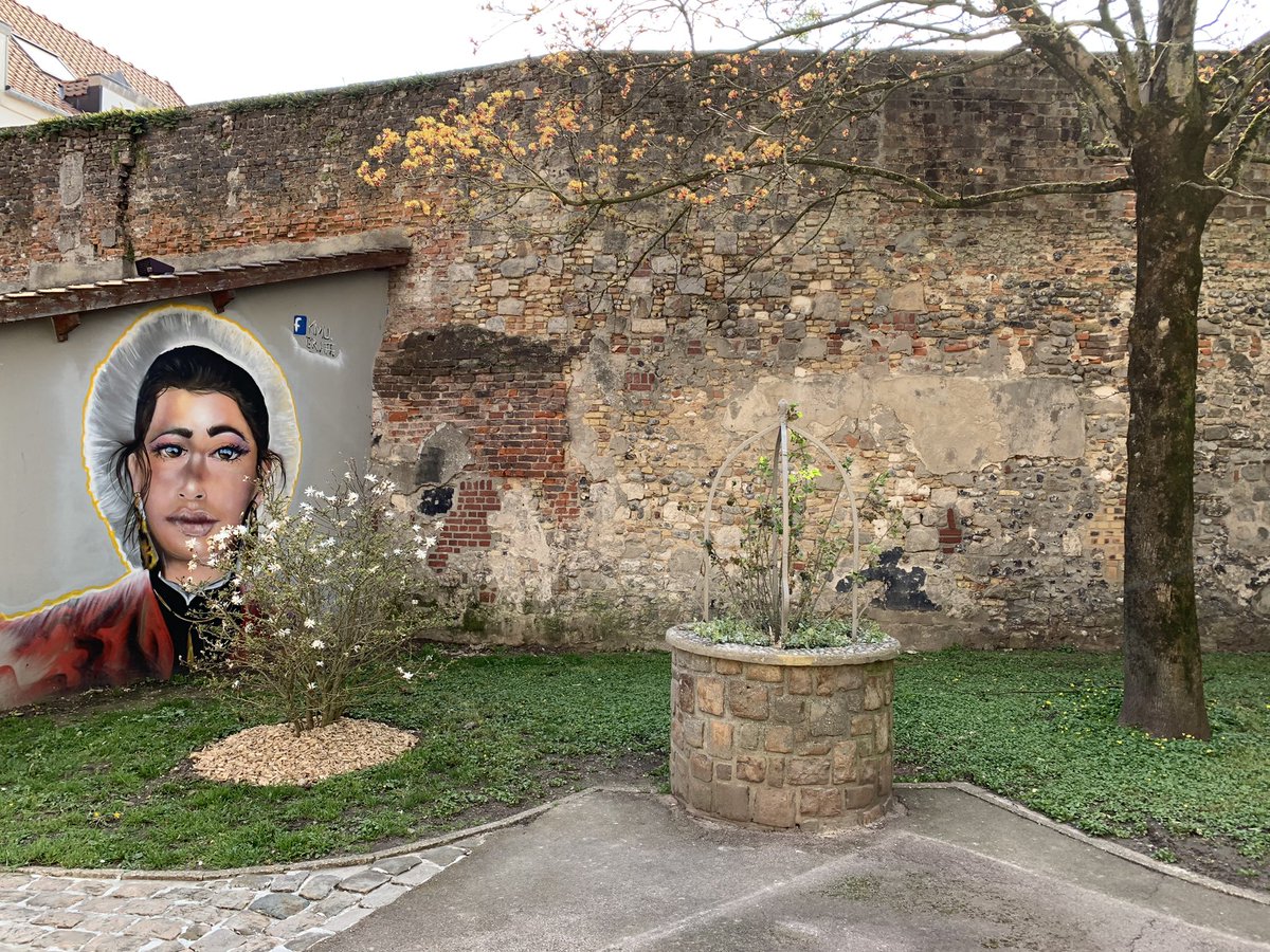 Première tournée du jury national du @VVFleuris en région #hautsdefrance ! Merci aux élus, agents et bénévoles pour leur accueil chaleureux et pour l’énergie qu’ils emploient à maintenir leur labellisation au niveau 4 fleurs 🌺🌺🌺🌺 @villeetaples @AmiensMetropole @Grandesynthe_