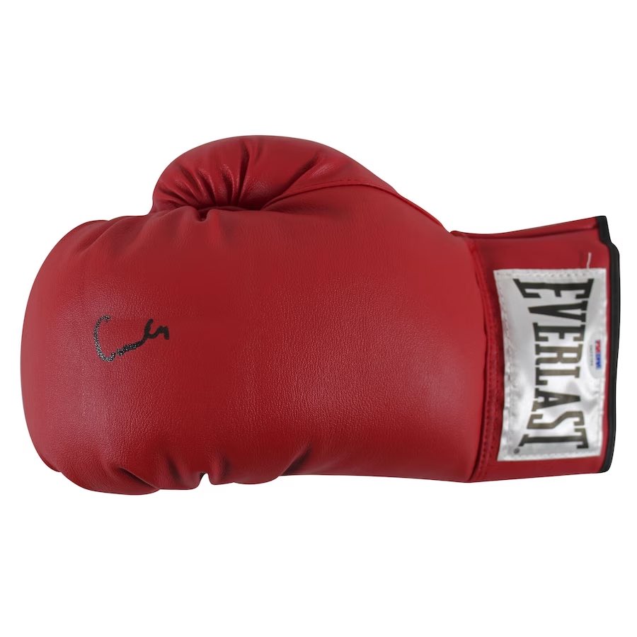 SportsMem's tweet photo. The Greatest, Muhammad Ali "Cassius Clay" Signed Red Everlast Boxing Glove on this #TBT 🐐

Shop NOW ➡️ https://t.co/vUUIxq8rWp https://t.co/ATOXNNo5ij
