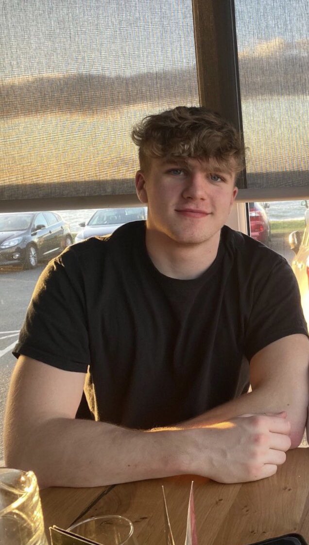 cashmasterjosh2's tweet photo. Hypnotising you with my features https://t.co/202WdOTEPp