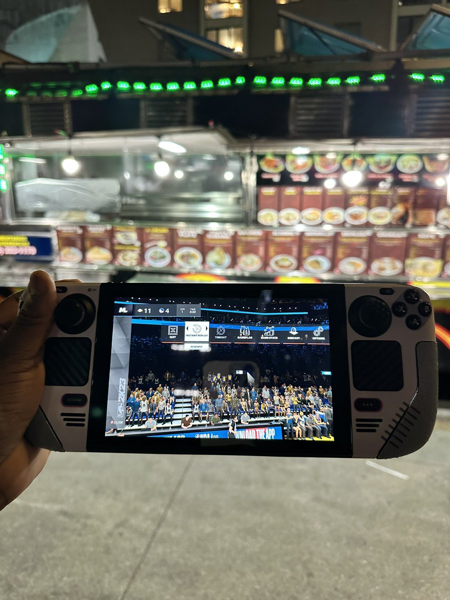 wokewithkd's tweet photo. Taco time @OnDeck 
#SteamDeck

Follow my new account @yes2letters https://t.co/9k1iYiDb9M