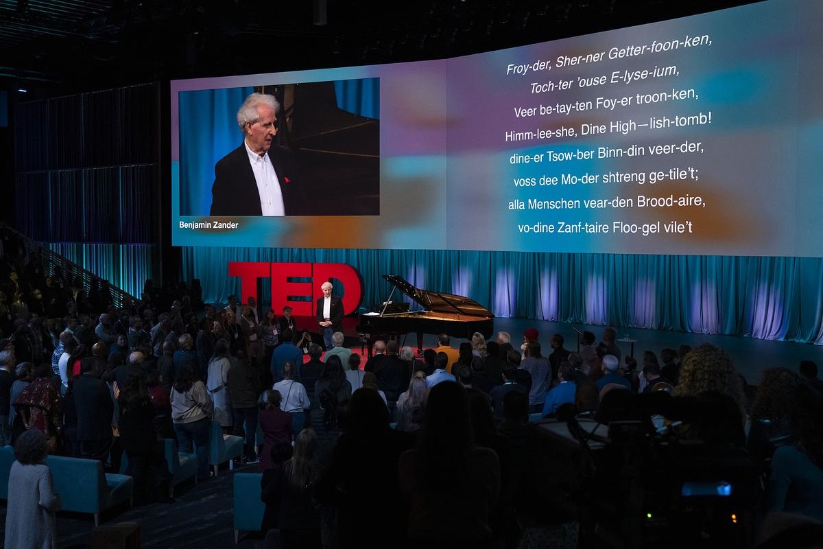 bosphil's tweet photo. More pix from Boston Philharmonic Founder & conductor @BenjaminZander's talk at the 2023 opening session of the @TEDTalks featuring a Beethoven's "Ode to Joy" singalong w/1800 people in German!
#tedtalk #benjaminzander #odetojoy #beethoven #theartofpossibility #conducting https://t.co/LgGbyviCDI