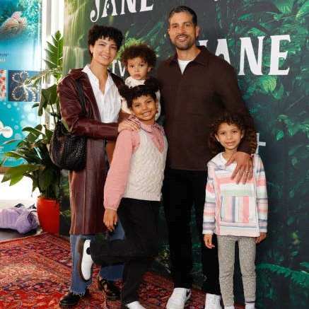 AdamRodrig51221's tweet photo. Adam, his wife Grace Gail Rodriguez, his daughters Frankie Elle Rodriguez &amp; Georgie Daye Rodriguez and his son Bridgemont Bernard Rodriguez in April 14, 2023  ♥️
Instagram : AdamRodriguezFans
#AdamRodriguez @_Adam_Rodriguez
#FamilyRodriguez https://t.co/QDSK8LNEIv