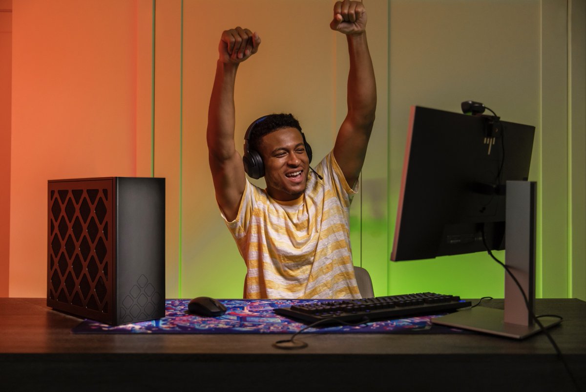 SNUCGaming's tweet image. Unleash your gaming creativity with our online configurator! 🎮 Customize your own gaming mini PC based on your unique preferences and requirements. Try it now and level up your gaming setup! #gamingcustomization #onlineconfigurator #gamingpc hubs.li/Q01Llcjn0