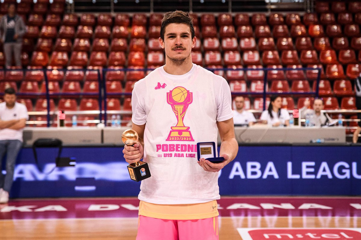 SerbiaHoop's tweet photo. Pobedom u finalu protiv Crvene Zvezde rezultatom 94:81 
Mega MIS je po treći put 🏆🏆🏆uzastopno šampion U19 @ABA_League ❗️

Konačan plasmas ekipa:

🇷🇸Mega MIS🥇
🇷🇸Crvena Zvezda 🥈
🇧🇦Igokea🥉
🇭🇷 Cedevita Olimpia 

xxx—xxx—xxx

MVP 🏆 U19 ABA lige je Nikola Đurišić 🙌🏻 https://t.co/8nFKS46EhG