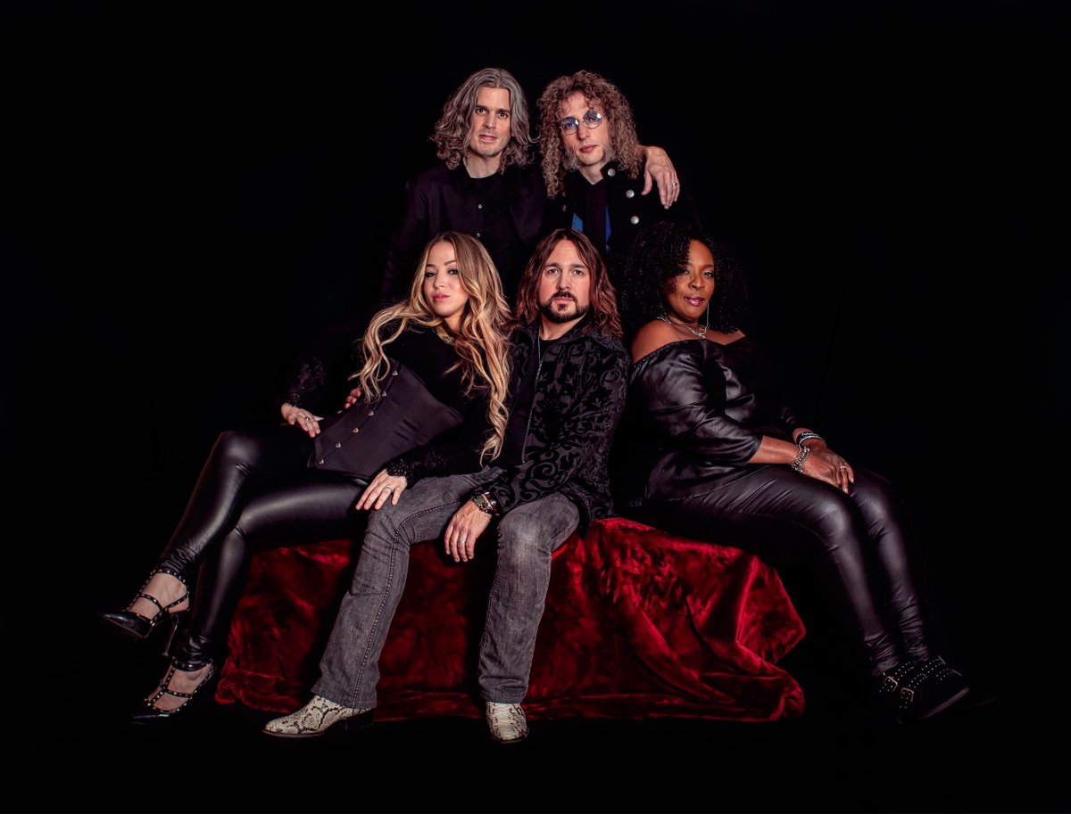 V13 Media tweet media