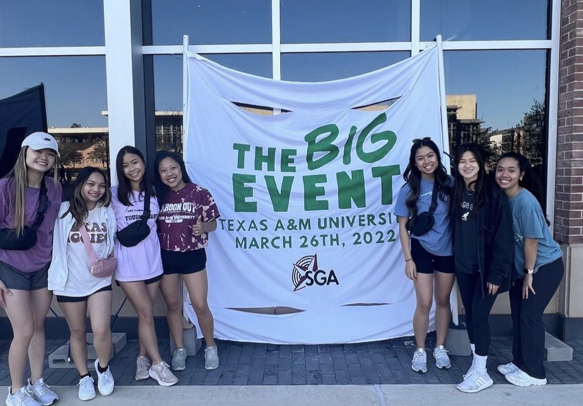 LDPsi's tweet image. ❃ Volunteer Recognition Day ❃

LDPsi stresses the importance of giving back to the community, as it is one of our founding pillars. Volunteering allows us to spend meaningful time with one another and help create change within the community. 

#volunteering #whyichoseldy #ldpsi