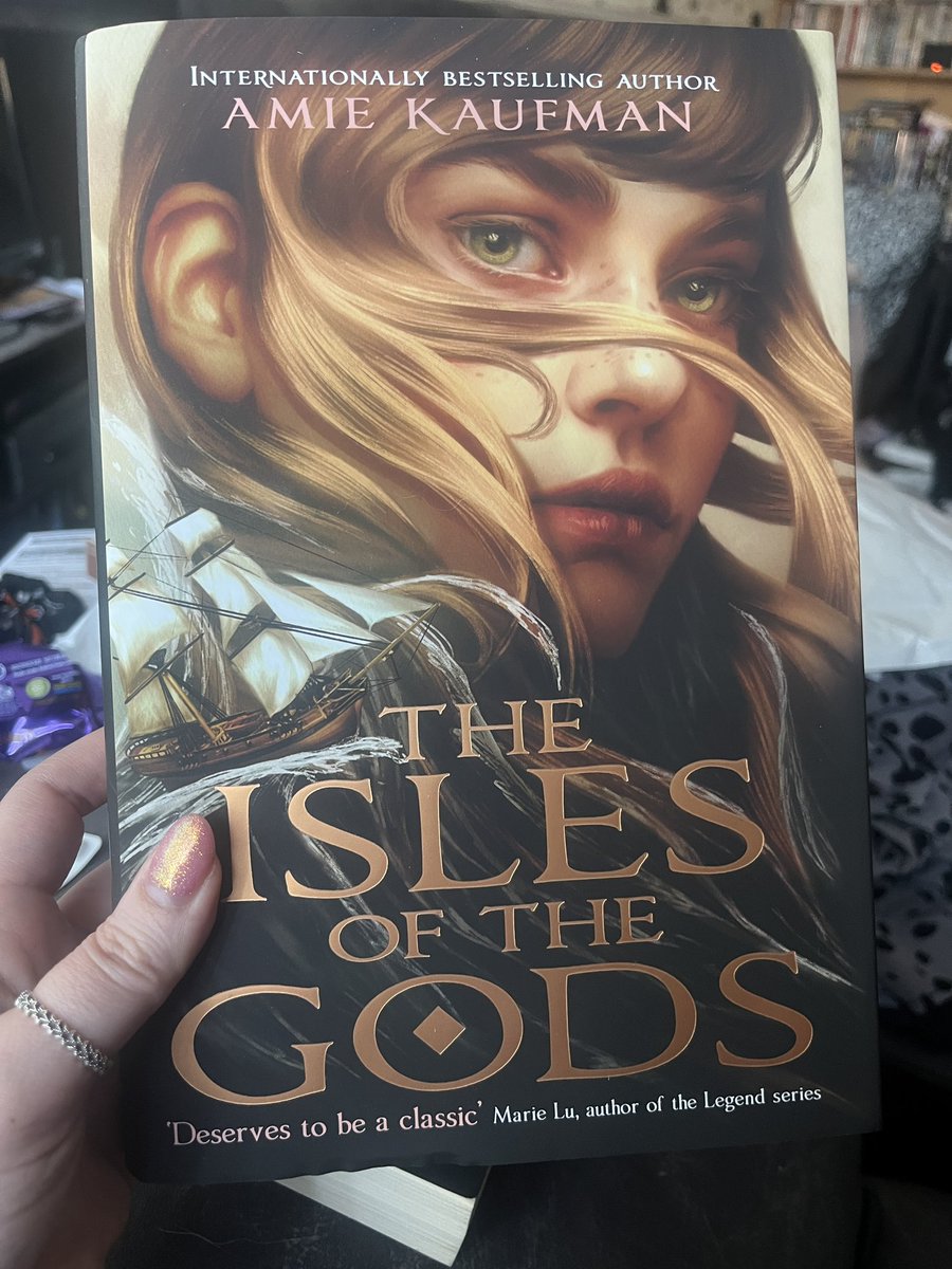 K__Books's tweet photo. Huge thank you to @Rocktheboatnews for this STUNNING finished hardback! It’s so gorgeous! #gifted #forreview https://t.co/r7fo1SU9fr