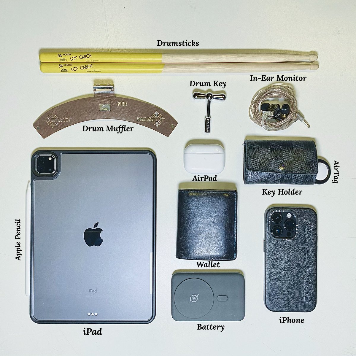 edw24d's tweet photo. Drummer EveryDay Carry 10.0
#鼓手隨身物
#DrummerEDC #WhatsinMyBag 
#loscabosdrumsticks #edcmusichk #edctech #minimal  #everydaycarry #minimaledc #愛用品 #drumsticks #練鼓 #drummer #drum #鼓棍 #鼓手 #隨身物 #持ち物 #かばんの中身 #drumkey  #打鼓 #snareweight #流行鼓 #爵士鼓 #架子鼓 https://t.co/AD64pfqfpN