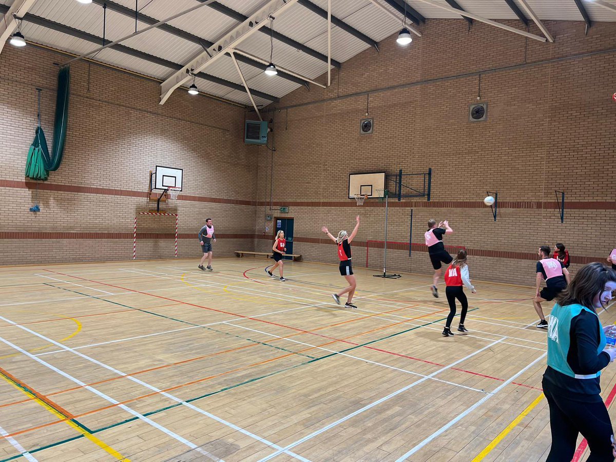 A fantastic night of staff vs pupil netball action, with staff taking on all 4 netball teams in some competitive “friendly” competition 🏆🏃‍♀️🏃