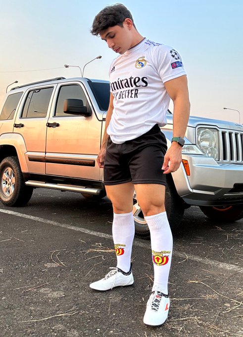 🍆⚽️💦🍑 https://t.co/fXzO2zKUBM