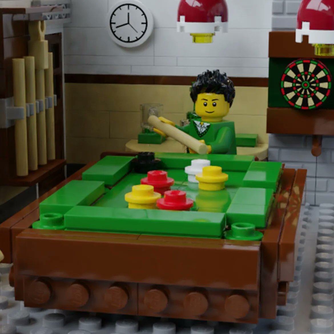 bricked1980's tweet image. Its five years today since I first posted this MOC online. A London Pub I designed called "The Queen Bricktoria" 🍺🍻
#LEGO #LEGOMOC #Rebrickable rebrickable.com/mocs/MOC-28774…