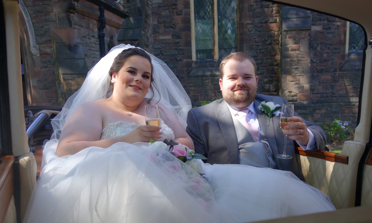 loveweddingcars's tweet image. We've just uploaded to Facebook our photos from the #wedding of Chelsea &amp;amp; Jordan at @Village_Hotels #Dudley &amp;amp; #HolyTrinityChurch #OldHill #CradleyHeath #weddingcar #weddingcars #vintageweddingcar #vintageweddingcars #weddingtransport #WestMidlandswedding facebook.com/media/set/?van…