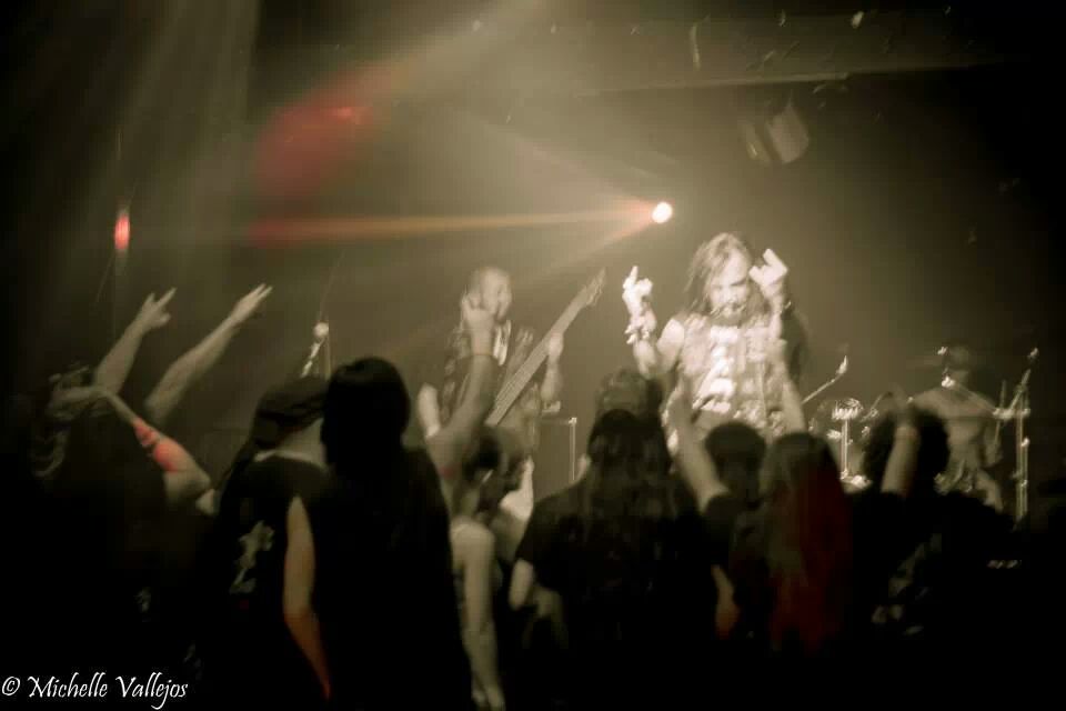 End to End tweet media