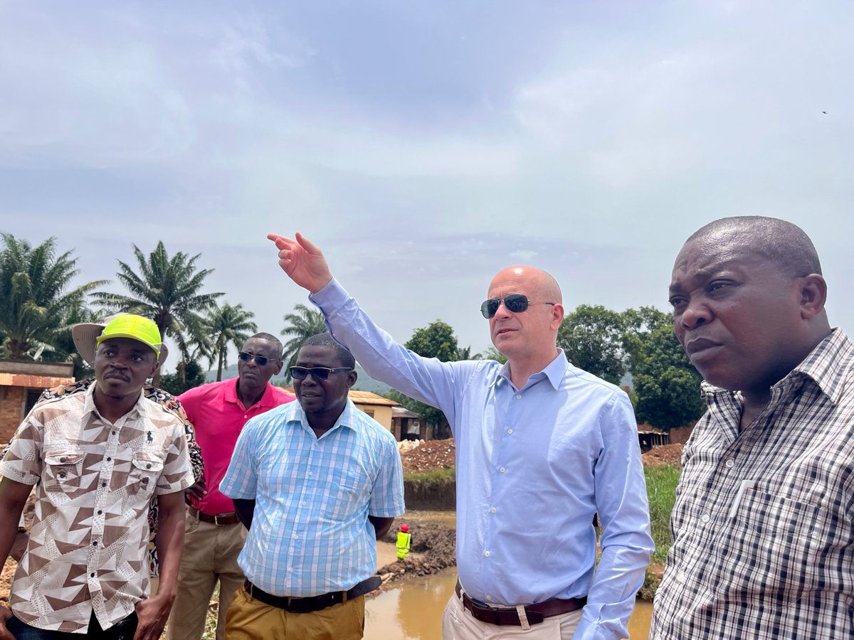 jacquierfranco2's tweet photo. ๐จ๐ซ Le #PILEGI : un beau projet de promotion des initiatives locales et environnementales qui amรฉliore les conditions de vie des populations de Bangui https://t.co/r9IRgNkExc