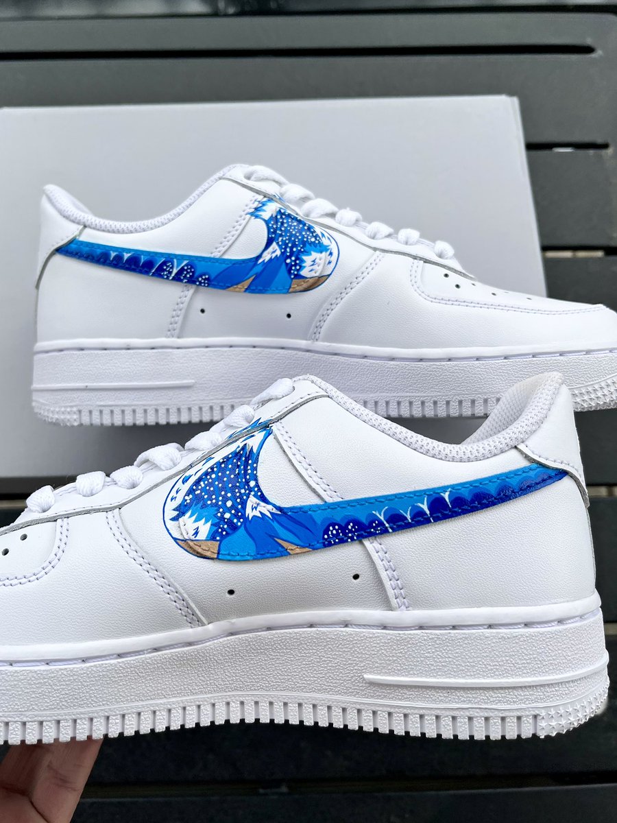 rxshcustoms's tweet photo. Custom AF1s: the Great Wave https://t.co/h0aDbUQPjM