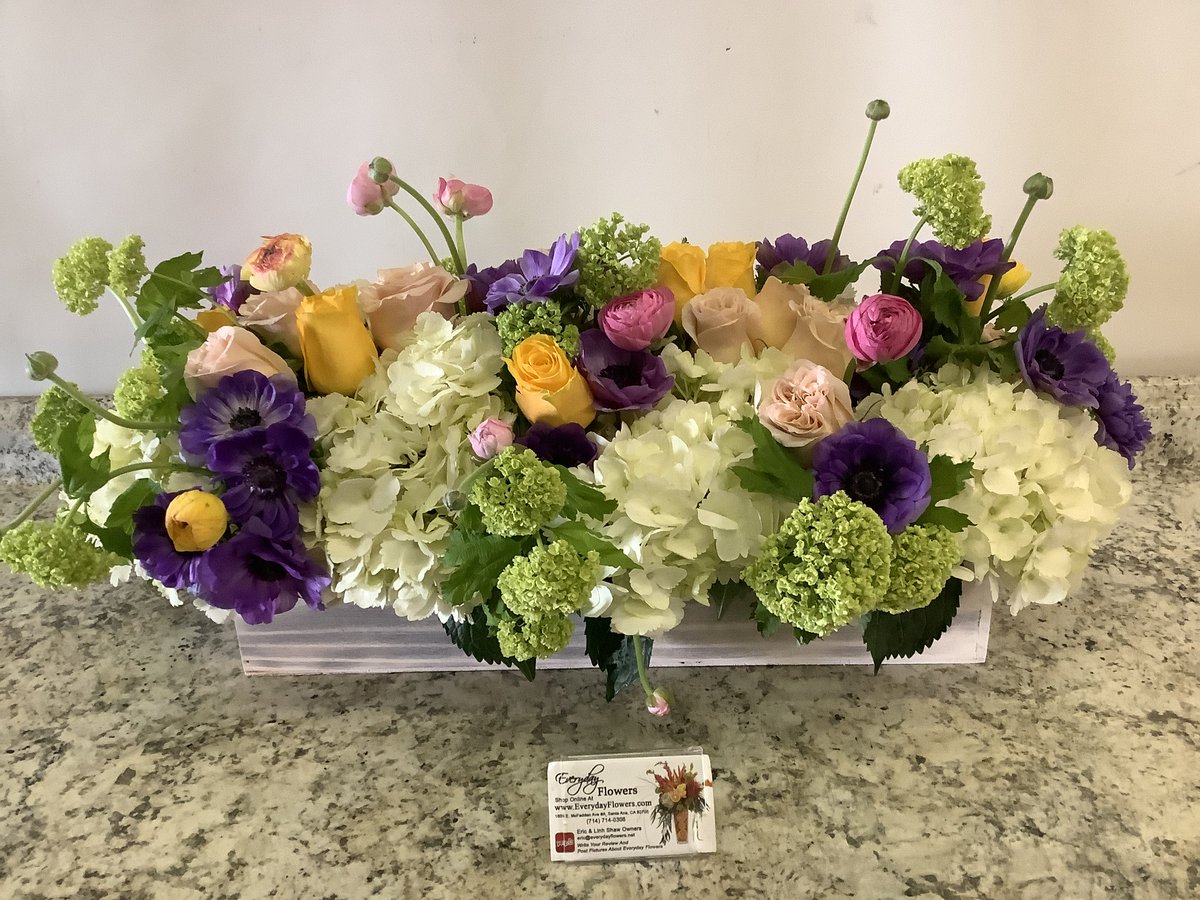 EverydayFlower's tweet photo. As our weather warms up, heading into the spring months look for #Viburnum, And #Lilac arriving to our store. Now available through #Mothersday https://t.co/92Xd3OQ3q2