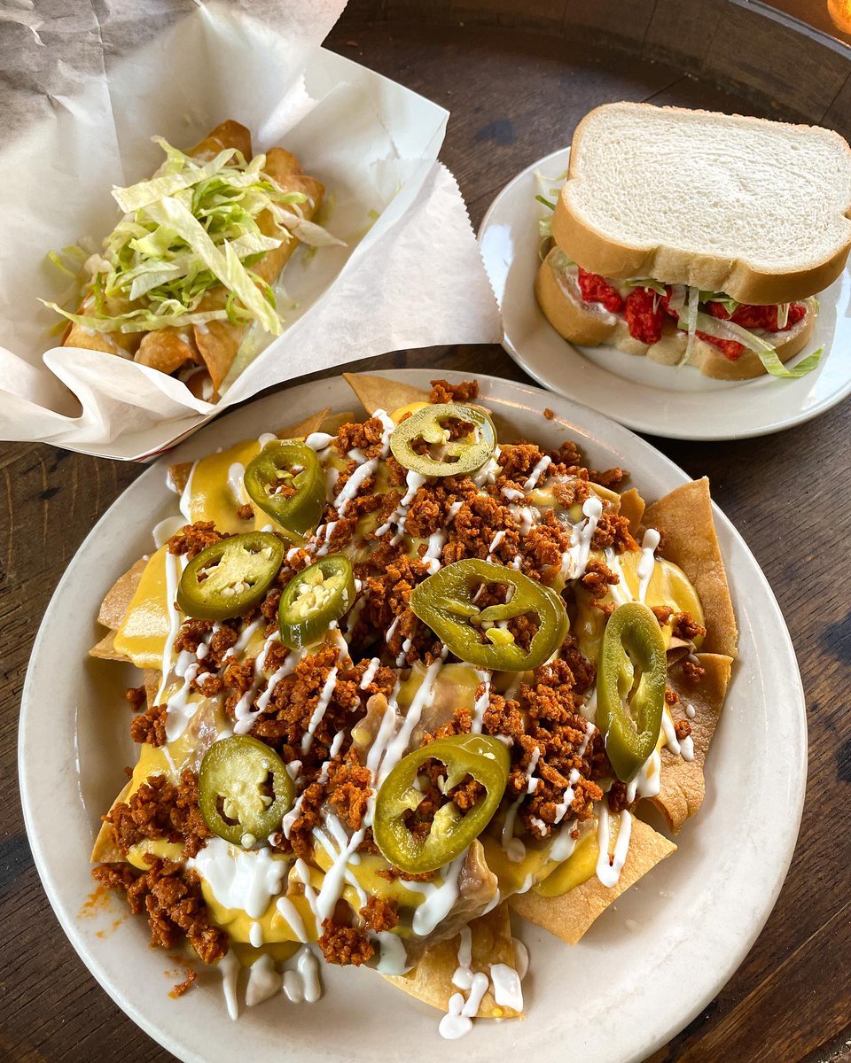 SecondDistBrew's tweet image. Happy 4/20!

Supreme munchies and a new beer! 

Hot Cheeto Sandwich!
-Italian White bread, Hellmans, Flamin' Hot Cheetos, Bancroft beer cheese, shredduce, pickles.

Buffalo Chicken Doobies! 
-Flour tortilla wrapped buffalo chicken and cheese taquito rollers. Jalapeño Ranch on the