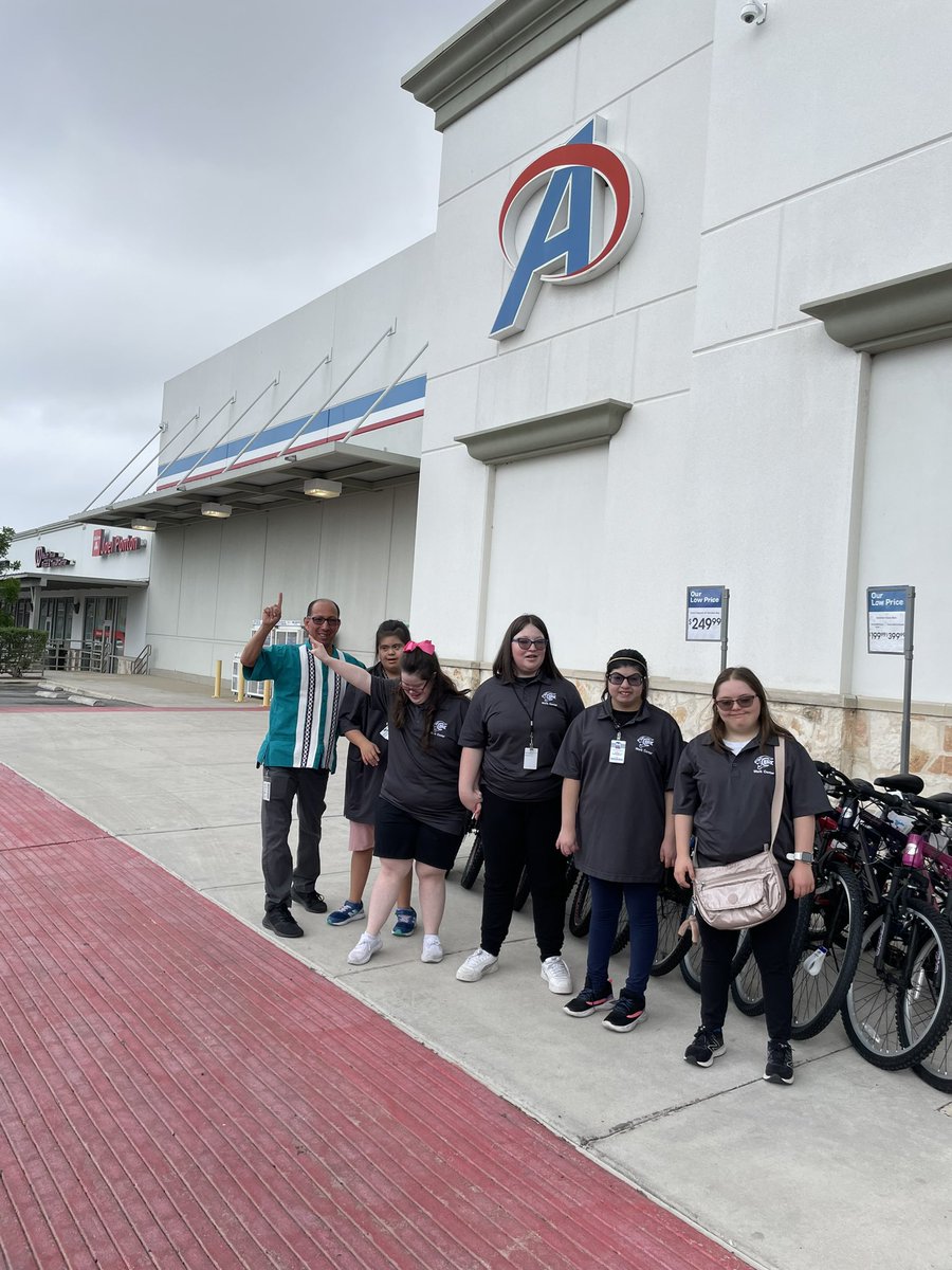 nataliequichoc1's tweet photo. Exploration…..Retail Edition. Today Clark Work Center is at Academy! So many departments to work in with a welcoming environment! #ClarkWorkCenter https://t.co/7mrDvsJUa5
