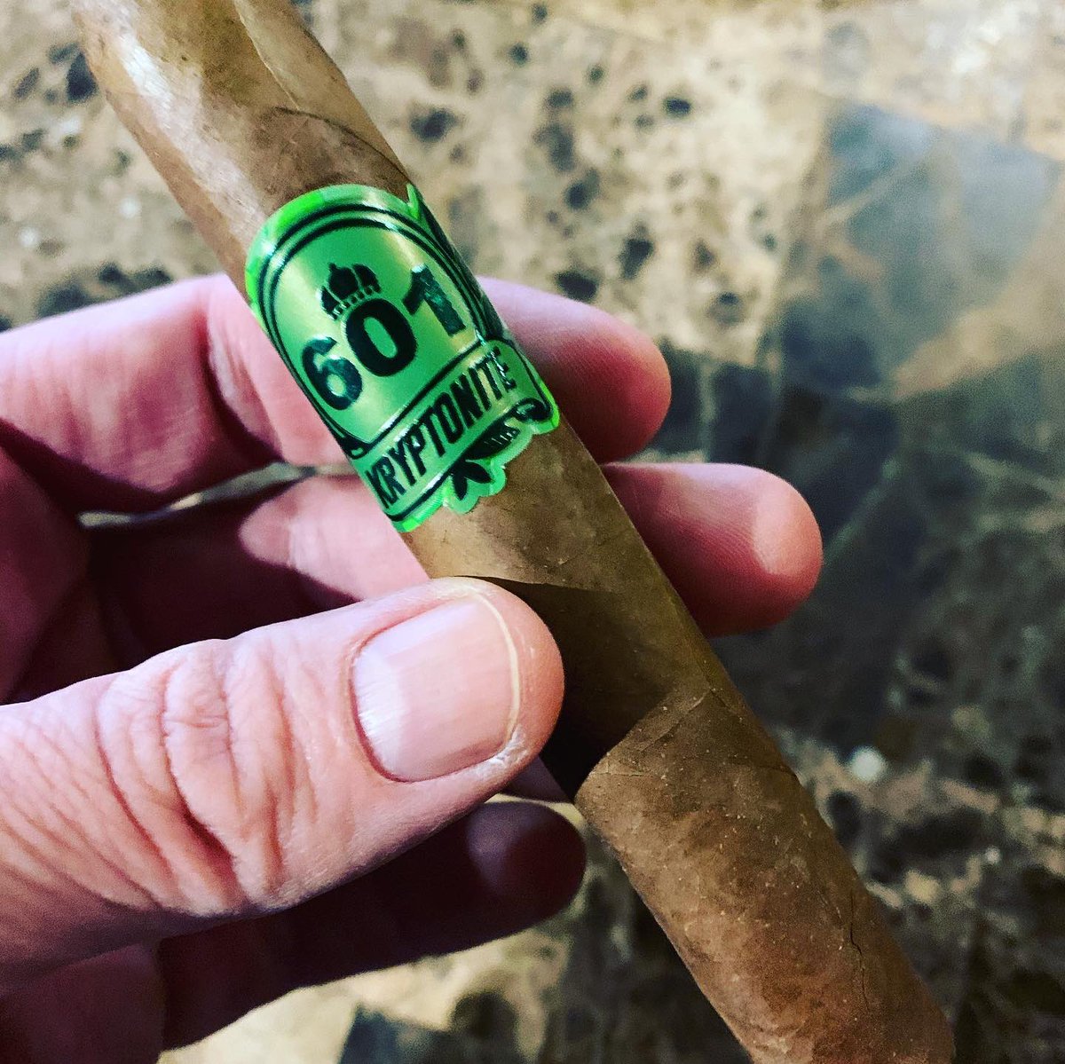 Kryptonite from @espinosacigars 🔥🔥🔥💨💨💨

#cigar #cigars #botl #sotl #humidor #smoking #cigarlife #cigarlifestyle #cigarro #pssita #cigarlover #cigarworld #cigarpic #cigarsocialclub #cigarlifeguy #nowsmoking 
#cigarweek