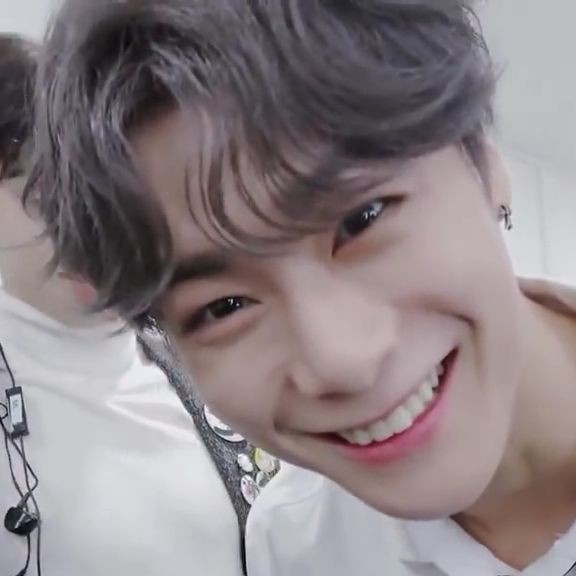 Im__Lana's tweet photo. Shine there our moon as you used to shine here ✨️
Thank you for everything Moonbinie
Love you so much I will miss you

- 19/04/23 Rest In Peace My Angel 🤍 https://t.co/lkfUkuHkyQ