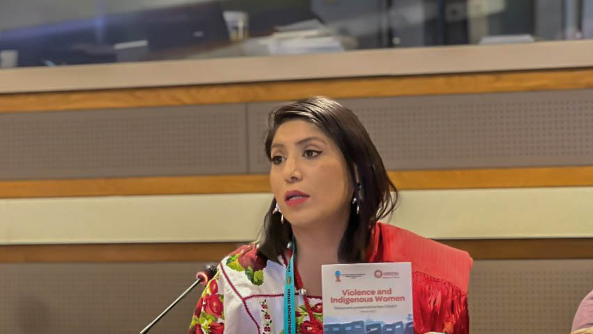 ecmiaorg's tweet photo. En nuestro diálogo intergeneracional reflexionamos sobre el impacto de las políticas coloniales en las vidas de las #mujeresindígenas, dimos testimonio de nuestra lucha y resistencia contra las violencias que enfrentamos, evidenciando la vulneración de nuestros derechos
#UNPFII22 https://t.co/yL0XSzmVWQ