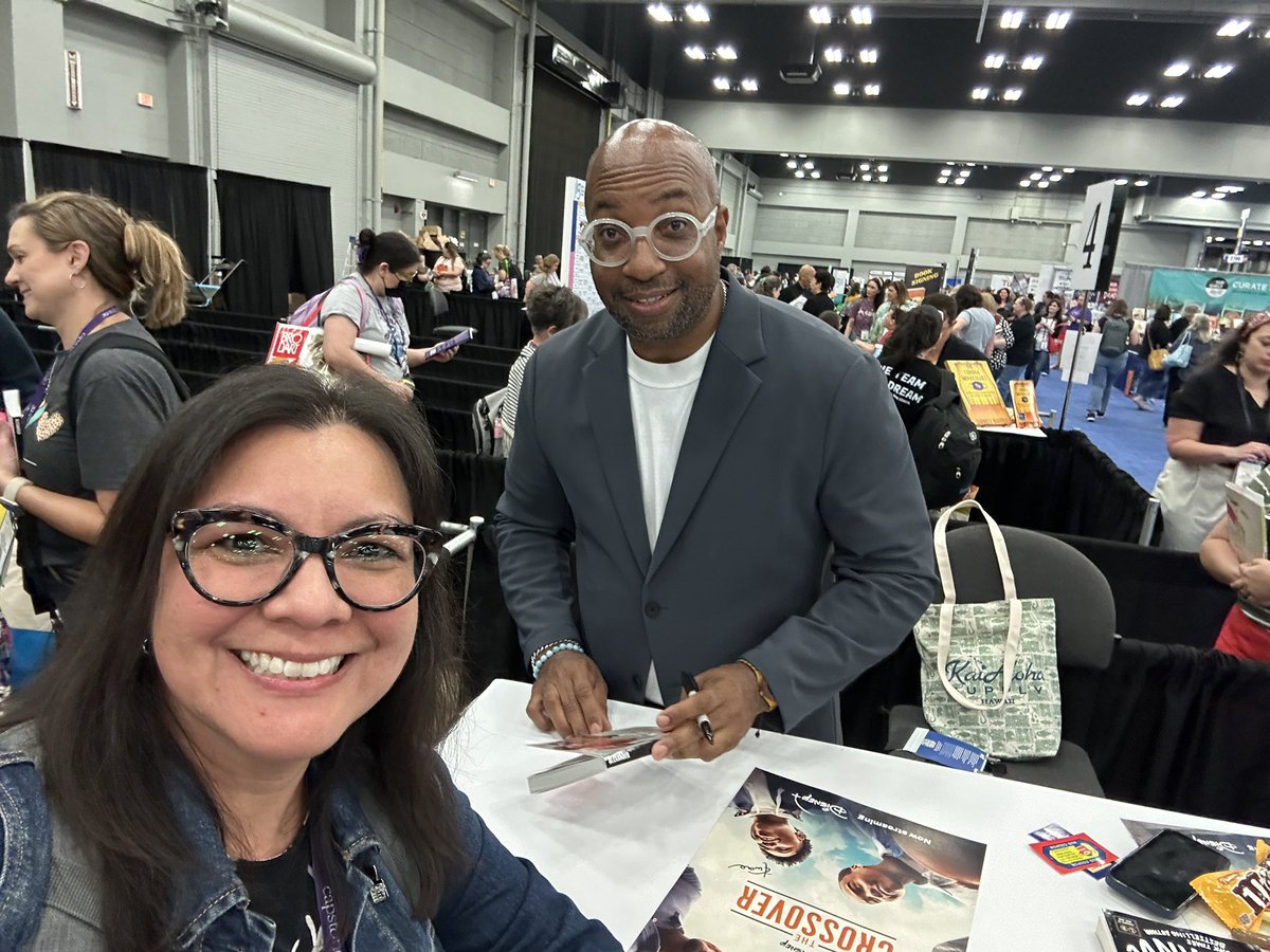 Hopewell Middle School Library tweet media