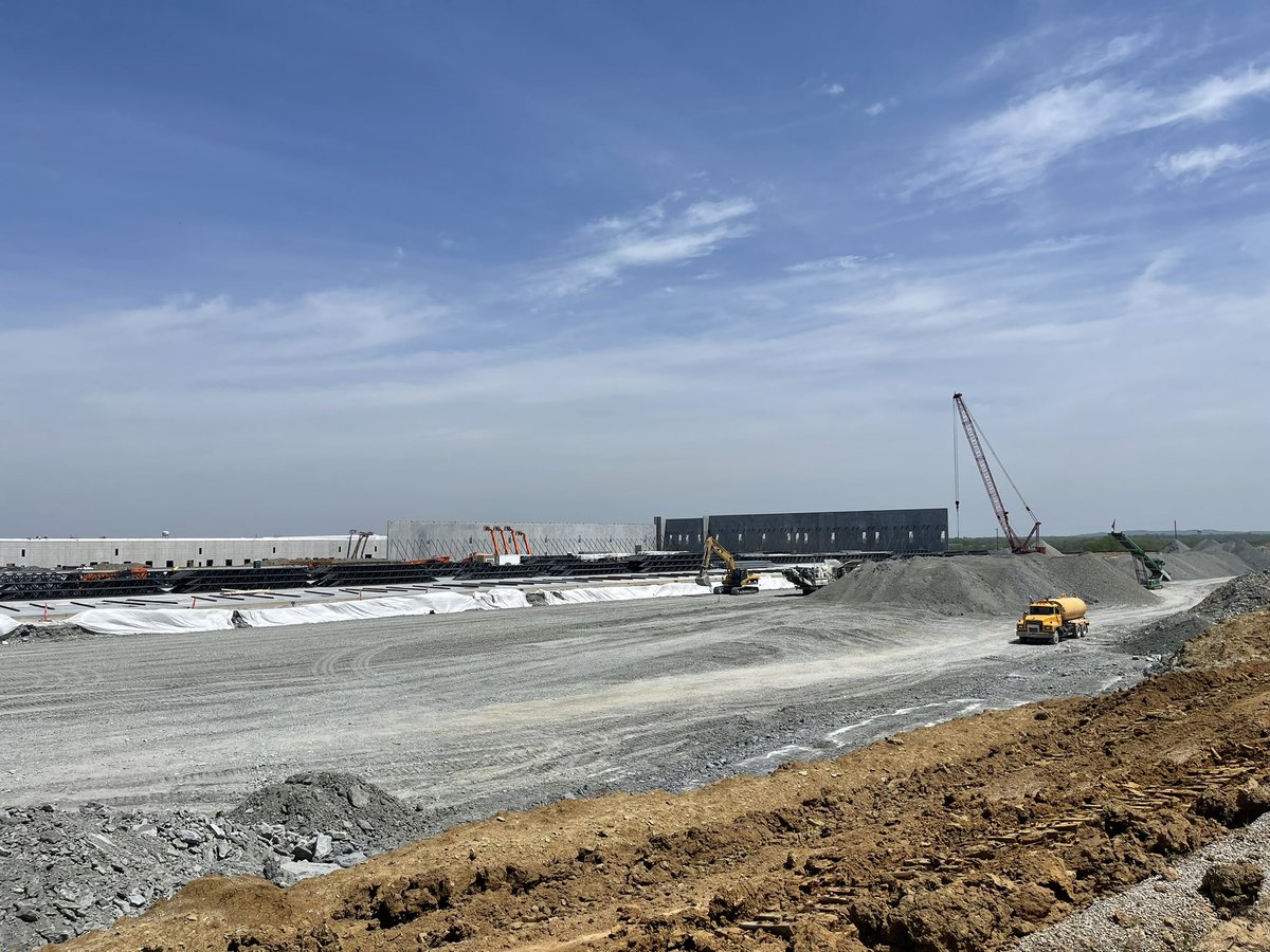 BradKTEC's tweet image. Nothing sexier than Spring Construction 🚧👷‍♀️🔧🧱🔨
#RuralEconomicDevelopment #CooperativeProud