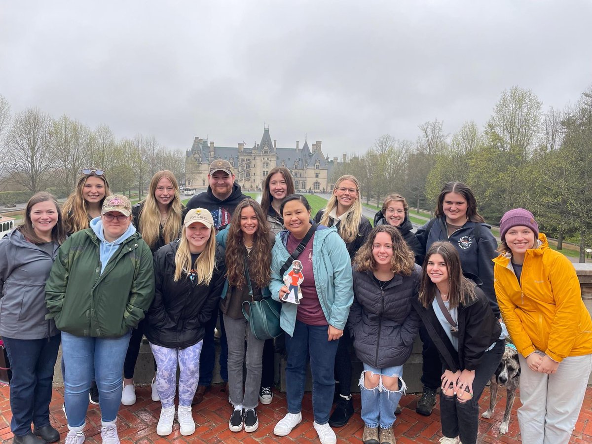 pbymilwaukee's tweet image. Did you see the article about the alternative spring break Spiritual Life at Carroll University recently led?  Check it out here: files.constantcontact.com/2bac8a93101/51…

#pbymke #PCUSA #AlternativeSpringBreak #ASB #Montreat #CarrollUniversity #PioPete