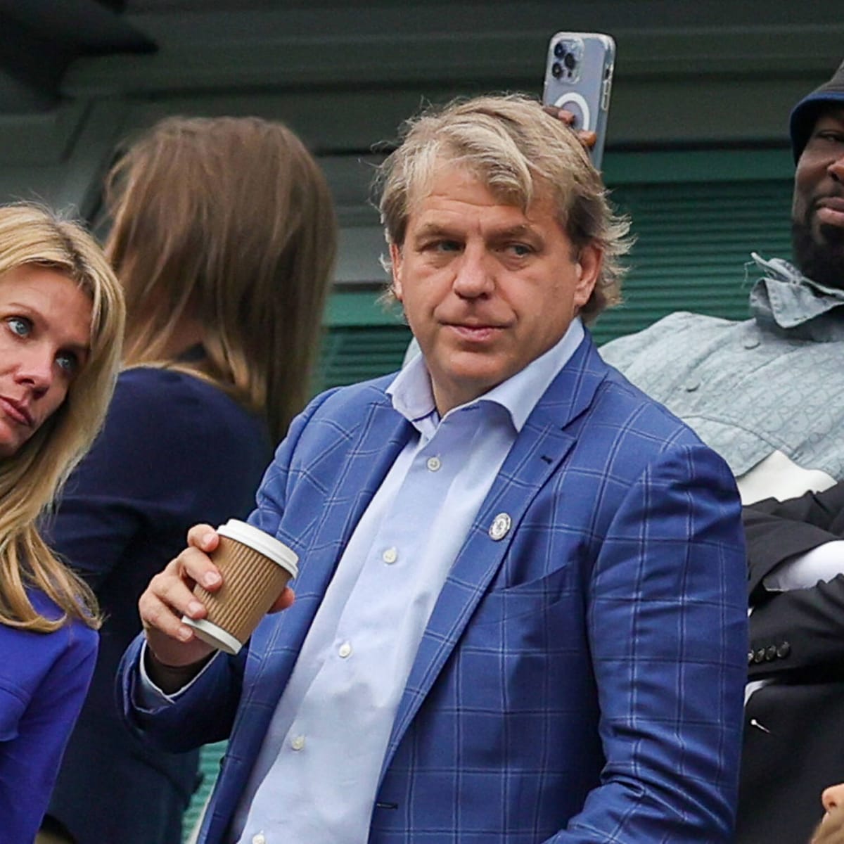 DeadlineDayLive's tweet photo. 🚨 Several Chelsea stars are considering their future, with some of them growing disillusioned with the direction of the club under Todd Boehly's leadership.

(Source: @MailSport) https://t.co/A3mcI6FGuw