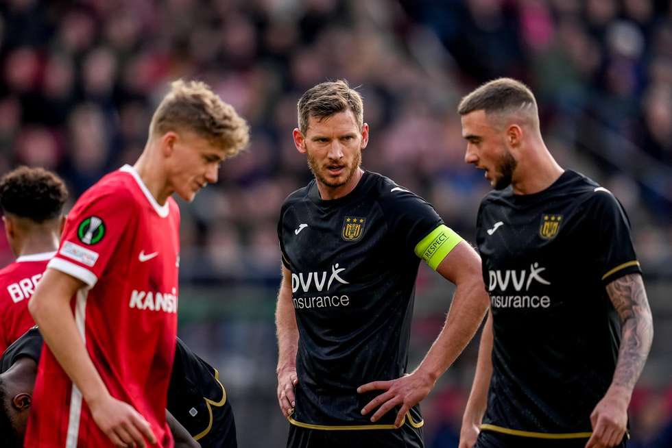 Mauveside's tweet image. FT AZ Alkmaar - RSC Anderlecht 2-0  (Agg 2-2)

We're going to extra time. 

#RSCA #AZAND #UECL