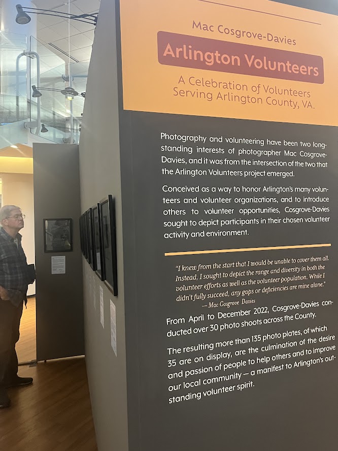 Thank you to all the REEP Volunteers for their dedicated service and contributions to helping adults learn English in Arlington! In honor of Volunteer Appreciation Week, we took part in a County-wide initiative currently being exhibited at Central Library
