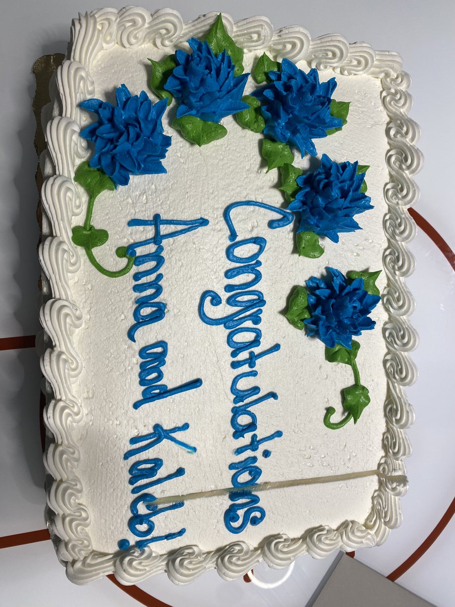 MandarinHSAT's tweet photo. Had the best morning celebrating our bride to be this morning at our monthly meeting! We love you Anna! Congratulations on the upcoming wedding! 👰🏻‍♀️🎉 https://t.co/70nDjILc5T