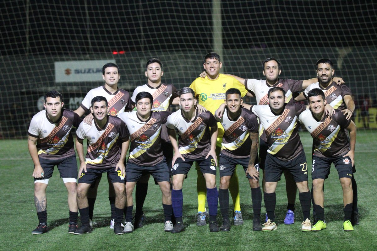 Sigue la racha ! 🔥
3-1 sobre el último campeón✍️
Vamos por buen camino, estirando para el mismo lado🌍
Goles⚽⚽⚽
<a href="/jotav_20/">Jesus Vera</a> 
<a href="/mathijara/">Mathijara</a> 
<a href="/paredesi1313/">Iván Paredes</a>