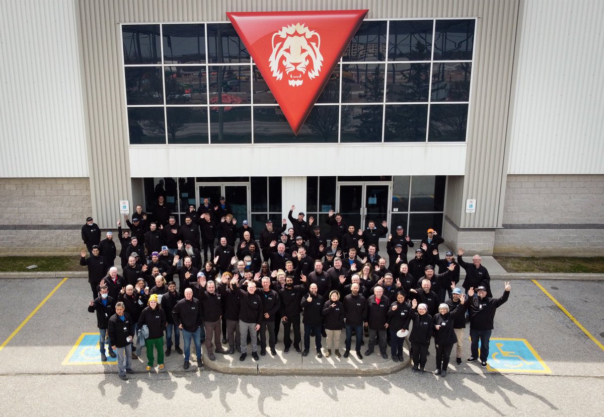 PrideSignsltd's tweet photo. Today we took the opportunity to get together and look back in celebration of our Core Values journey…

Passion
Recognition 
Innovation
Dedication
Empowerment 

A good group of great people making great signs 👌

#teampridesigns https://t.co/Tn2gDpUrUX