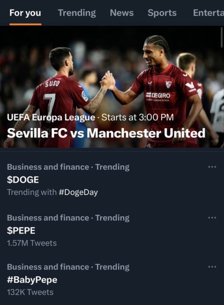 BabyPepeETH's tweet photo. #BabyPepe is trending on Twitter under $DOGE &amp; $PEPE with 132,000 tweets. 🐸 https://t.co/4Fh0RctiLo